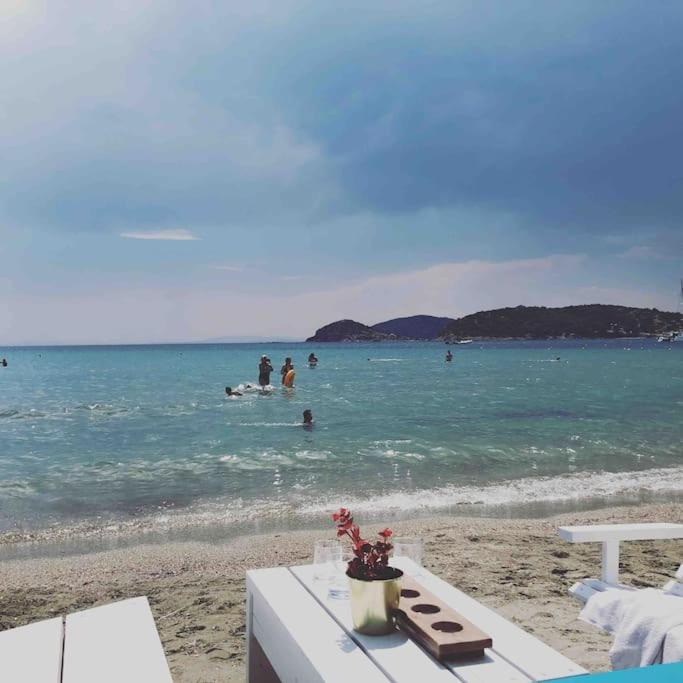 Riviera Beach, Seaside Spacious Apt. 아나비소스 외부 사진