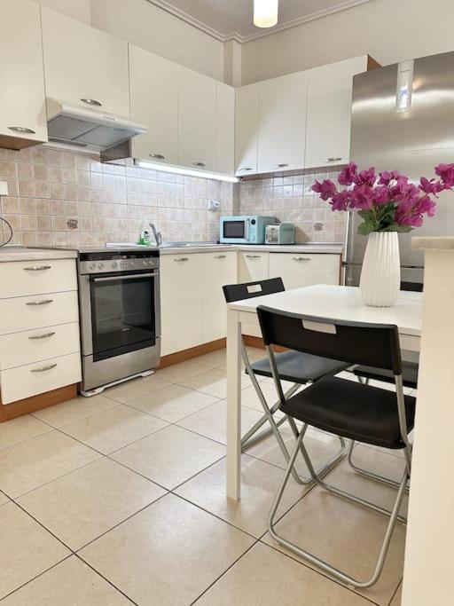 Riviera Beach, Seaside Spacious Apt. 아나비소스 외부 사진